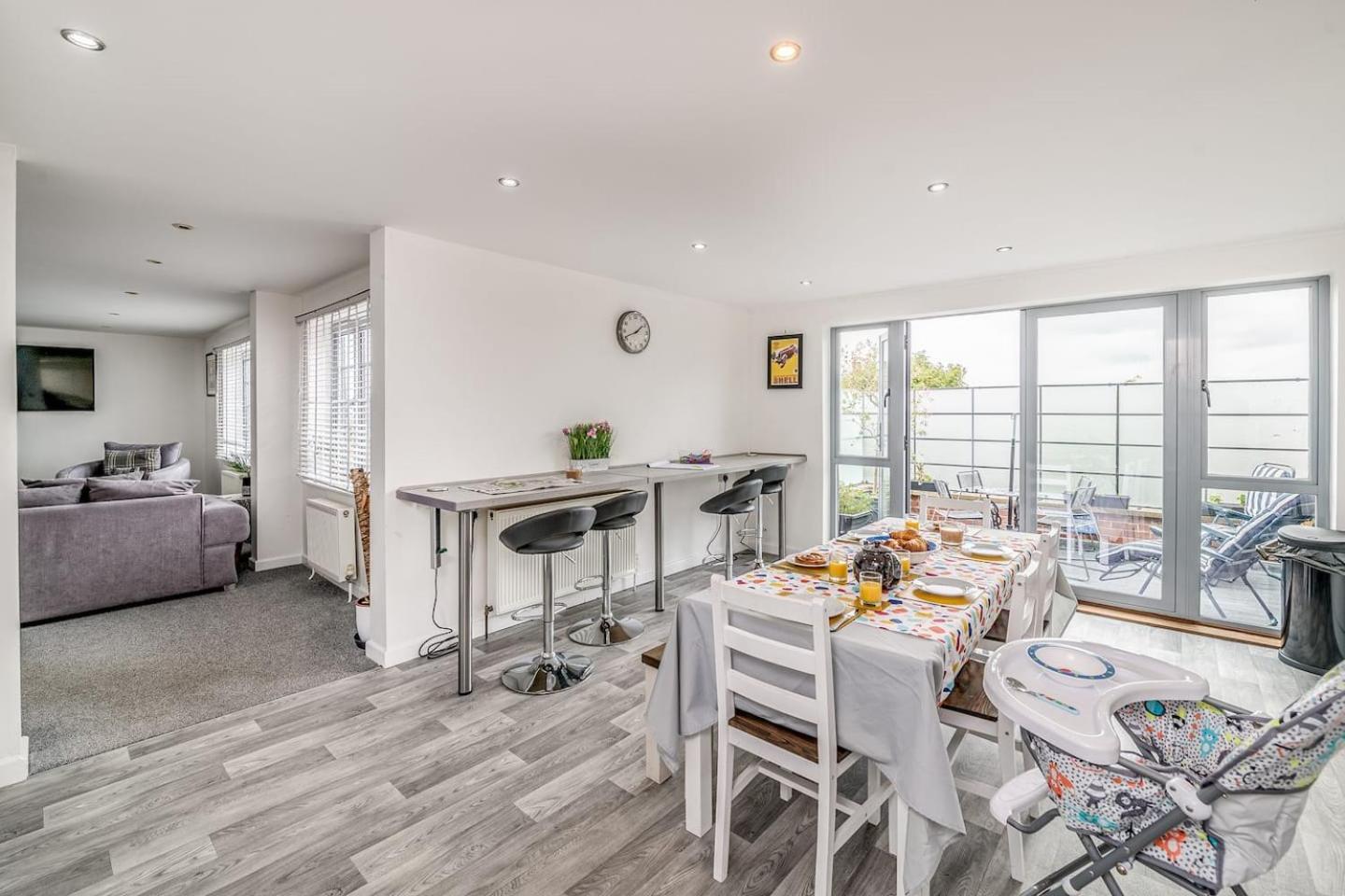 Spinnaker View Apartment *